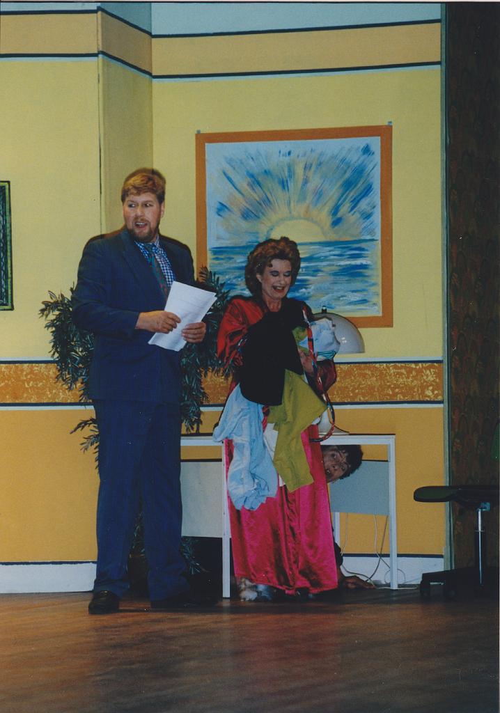 Scene uit Deze vrouw is uw man 1999;